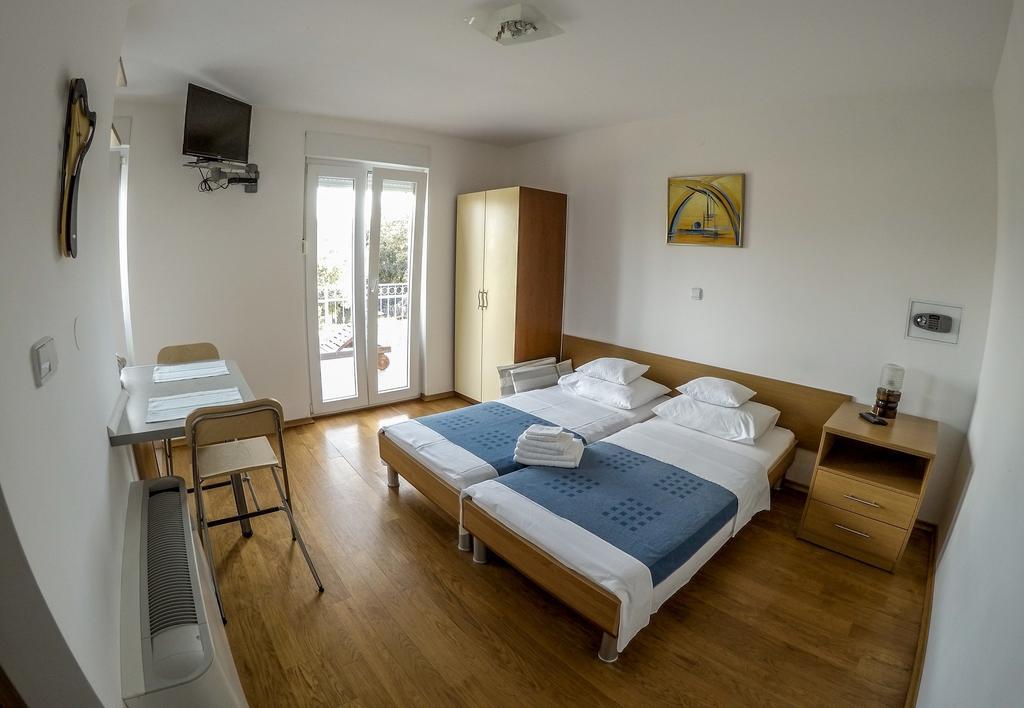 Apartments Car Кампор Номер фото