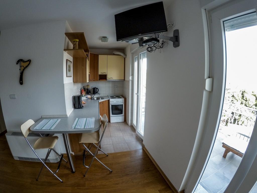 Apartments Car Кампор Номер фото